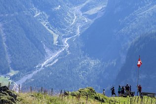 Un mort et quatre blessés dans une avalanche à Kandersteg (BE)